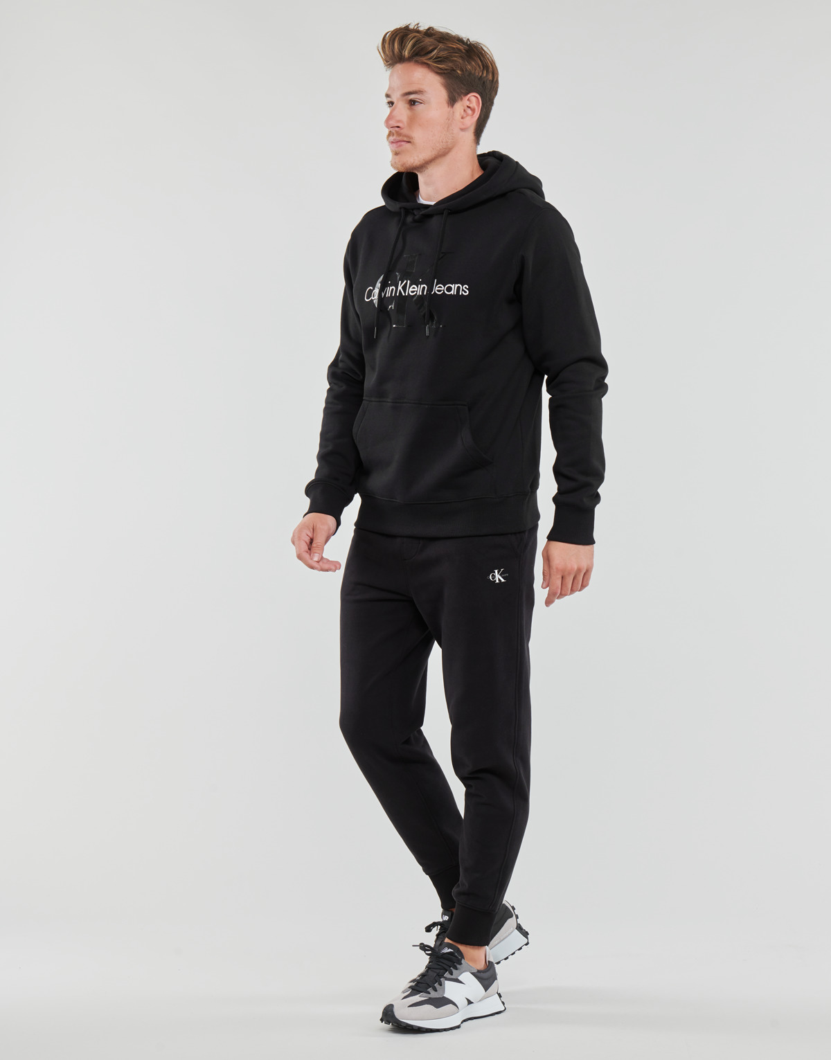 Calvin Klein Jeans Noir MONOLOGO REGULAR HOODIE pPGaEGdY
